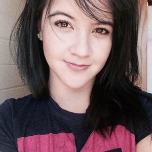 Meet your Posher, Cheska